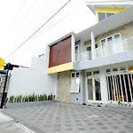 Borobudur Homestay Keluarga
